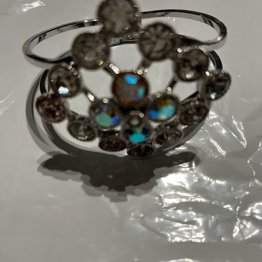 Crystal collection bracelet for women, NWOT